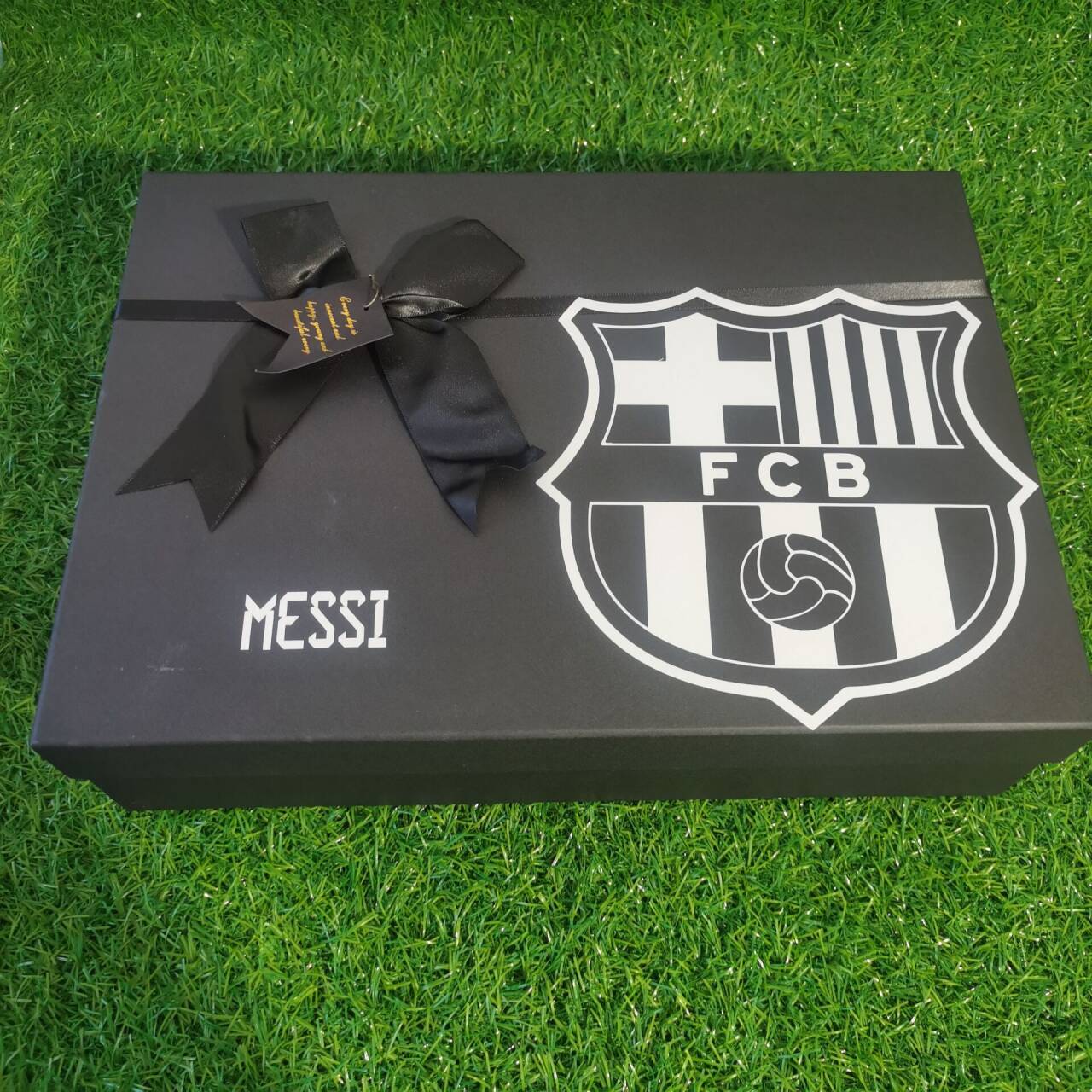 MESSI Mystery Football Box 12 Scoops