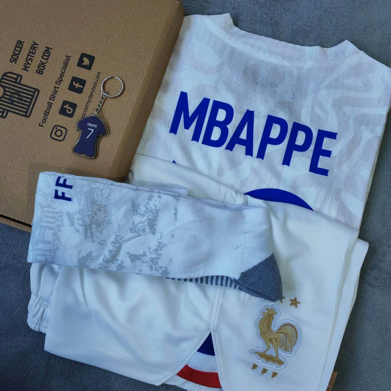 23/24 Ultimate Mystery Football Box
